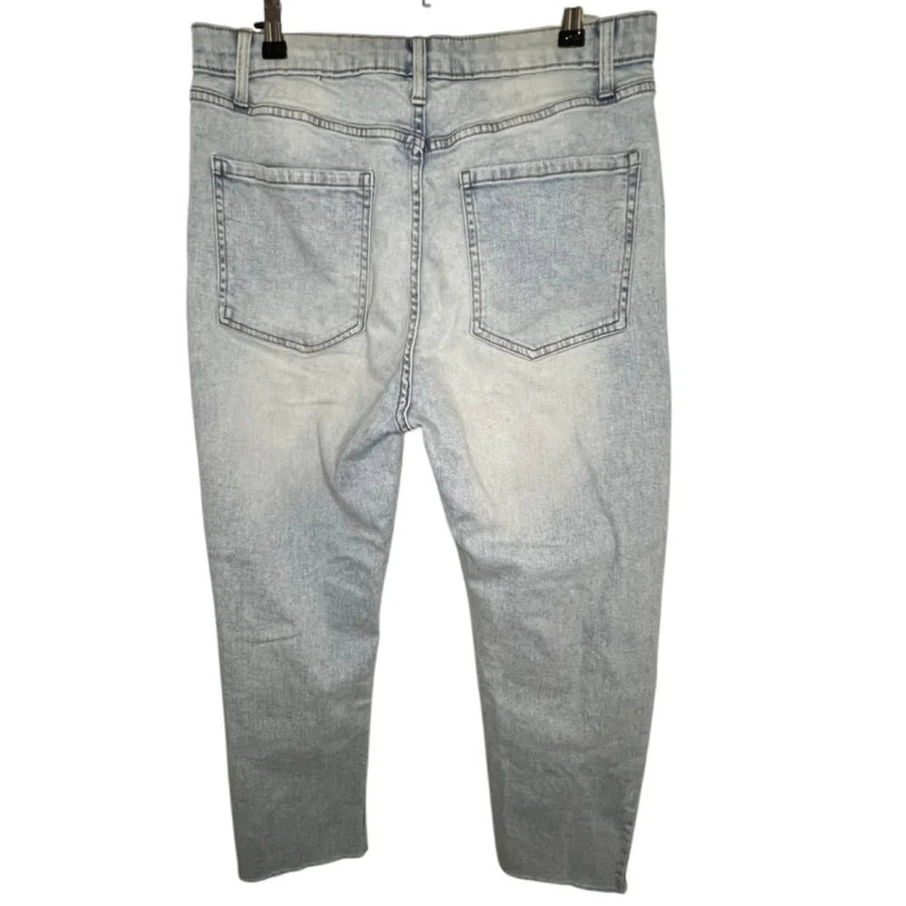 Wild Fable Light Wash High Rise Slim Straight Leg Distressed Denim Jeans